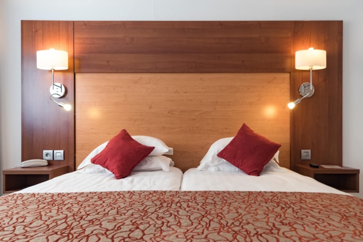 Standard Double room with city view