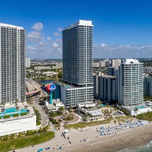 Insane Ocean View Balcony Beachfront Condo Pool