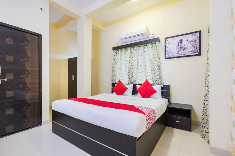 The Dreams by OYO Rooms