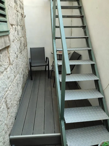 Elegant APT 5 min walk from Split center