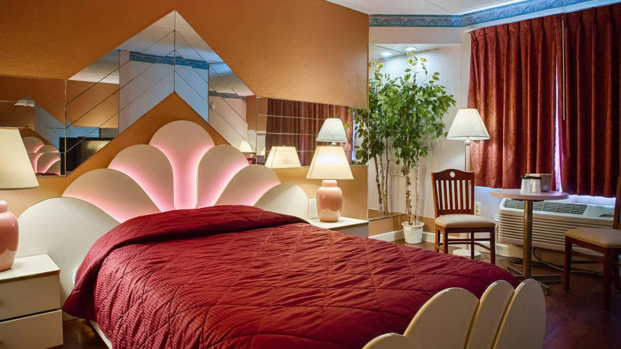 La Mirage Motor Inn