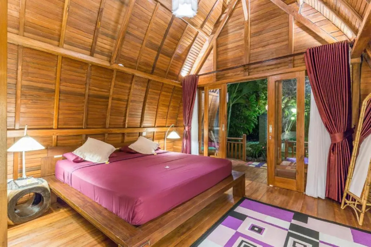 Villa Purple