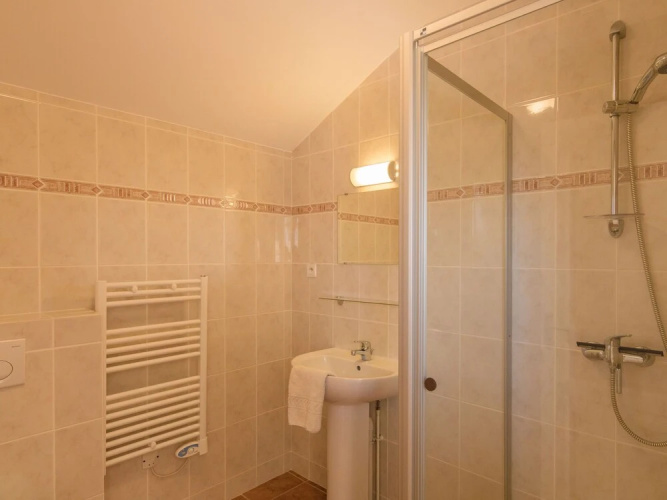 Luxurious Villa in Rouzede with Private Pool