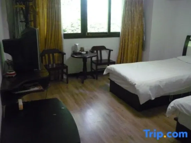 Standard Twin Apartment