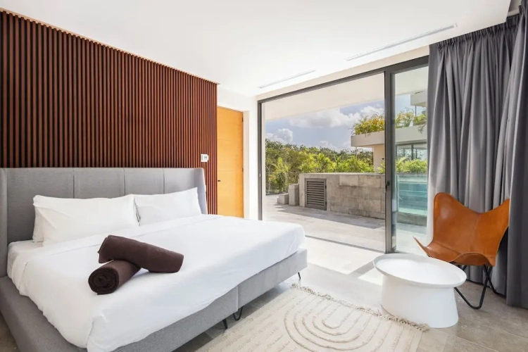 Deluxe Penthouse room with garden view