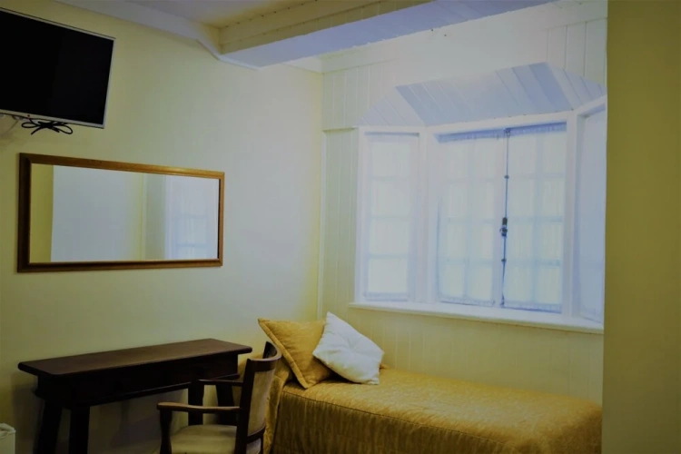 Standard Quintuple room