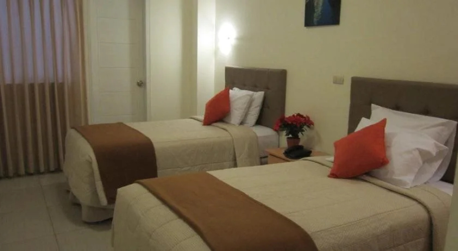 Plaza Real Hotel
