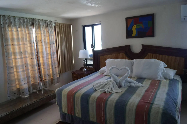 Chichis and Charlies Beachfront