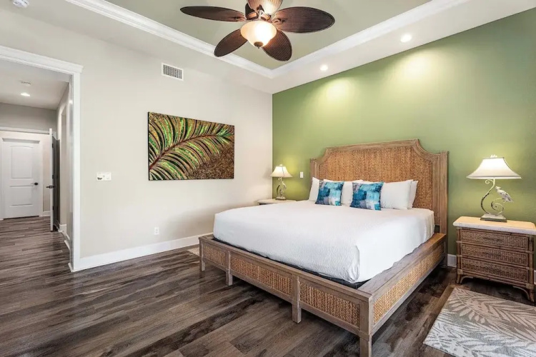 Beautiful Townhome - Great Location & Amenities - Vrkcv