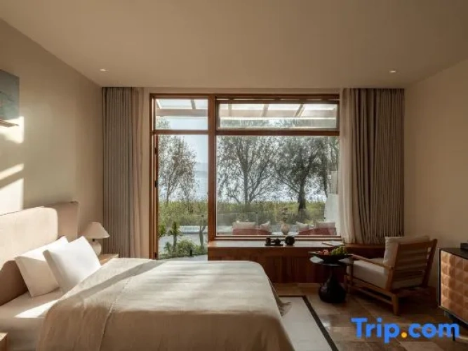 Standard Twin room with sea view