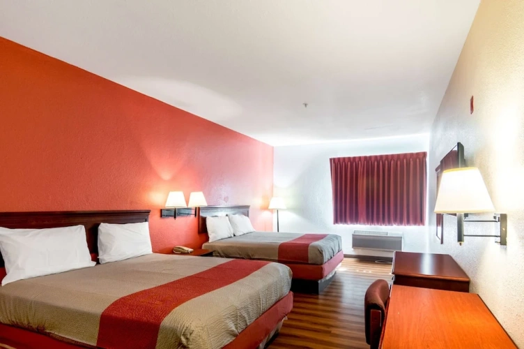 Deluxe Quadruple Suite