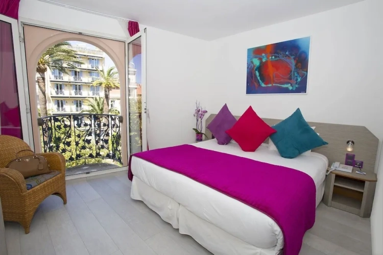 Superior Double room with balcony
