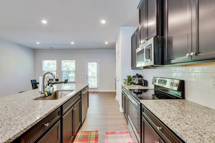 Room to Work + Relax! Spacious Unit Near Charlotte