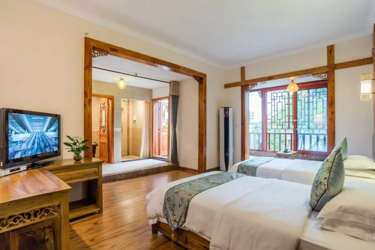 Deluxe Twin room with mountain view