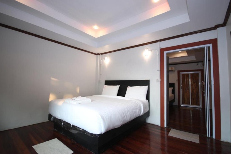 Deluxe Quadruple room