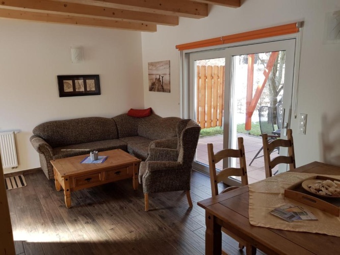 2 Bedrooms Cottage