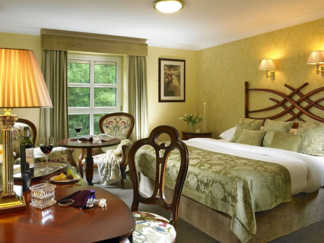 Dromhall Hotel