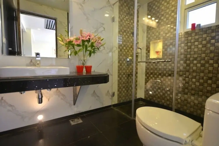 2 Bedrooms Luxury Apartment with pool view
