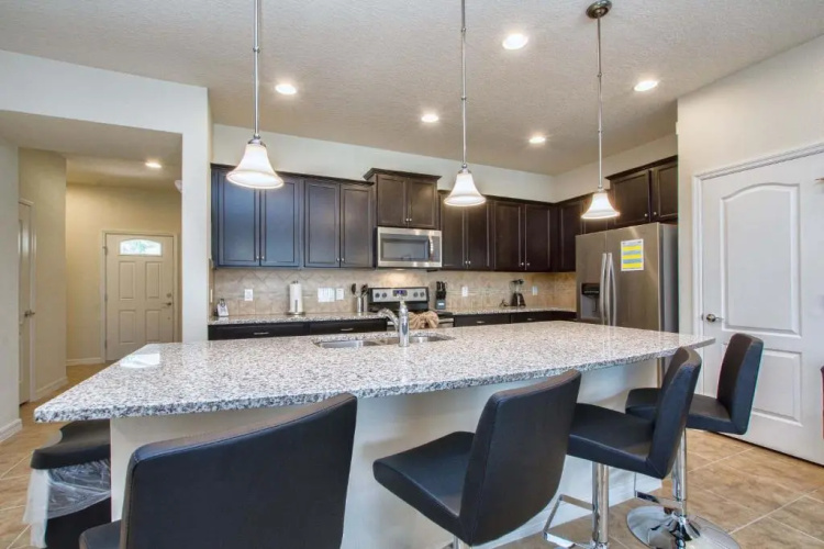 Windsor-5 Bed Townhouse w/splashpool-3811WW