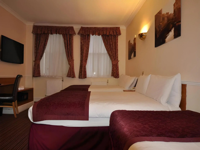 Brunel Hotel