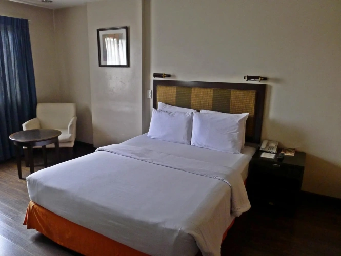Deluxe Studio