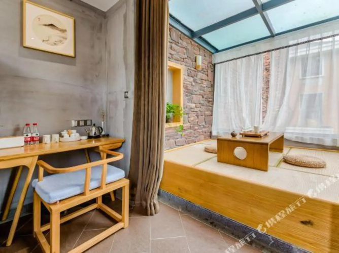 Yueming Xiaoyuan Hostel