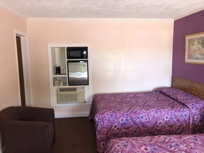 Budget Inn