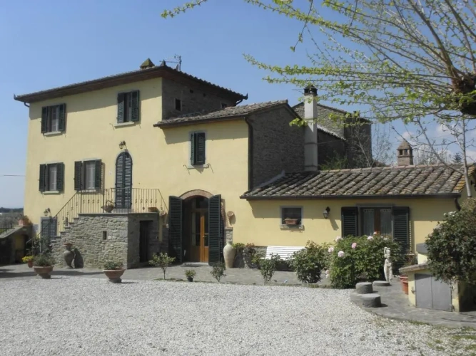 3 Bedrooms Cottage