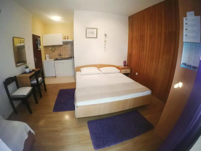 Apartments Milostić
