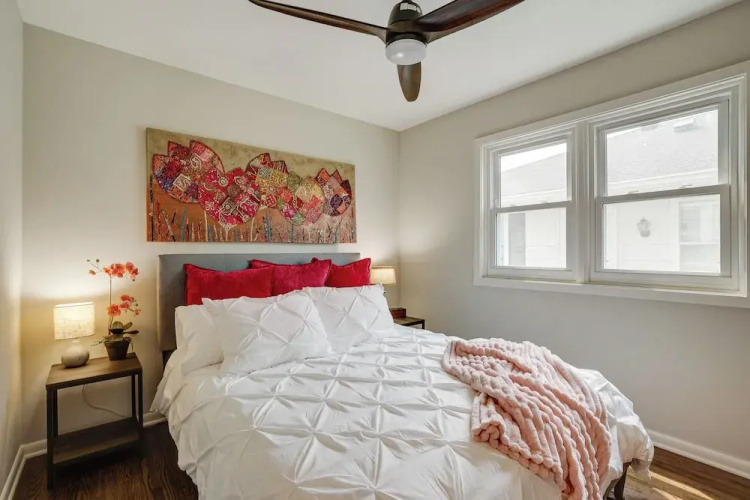 Pet-friendly Minneapolis Home ~ 8 Mi to Downtown!