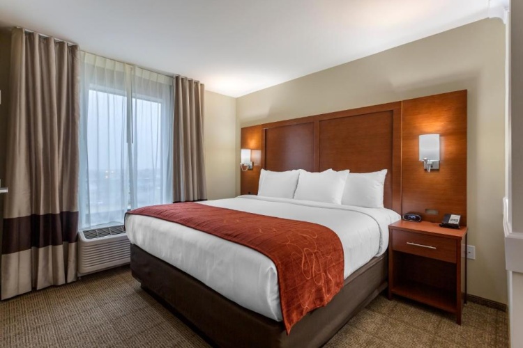 Standard Double Suite