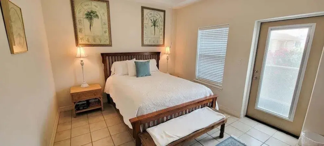 Beach & Palms Condo 2 Bedroom Condo by RedAwning