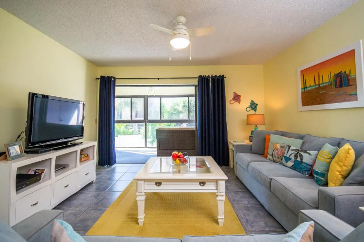 Beach Potato - 3404 Gulf Dr 5