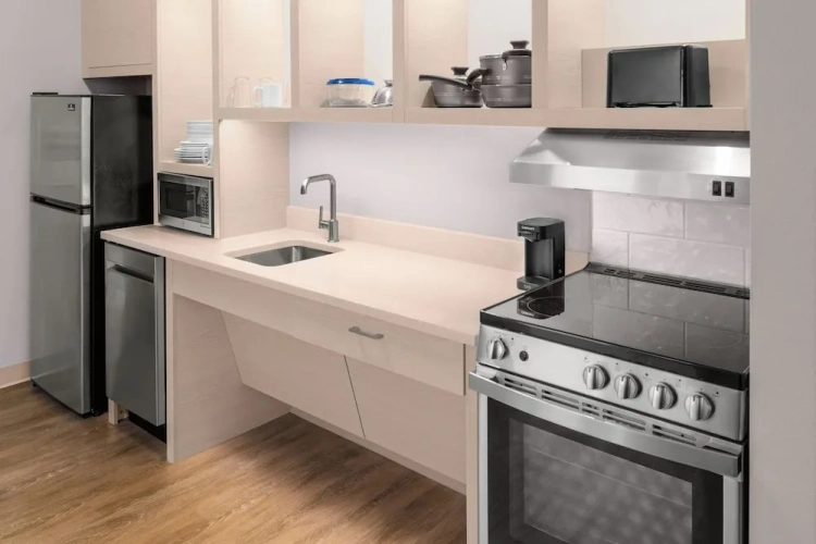 1 Bedroom Suite
