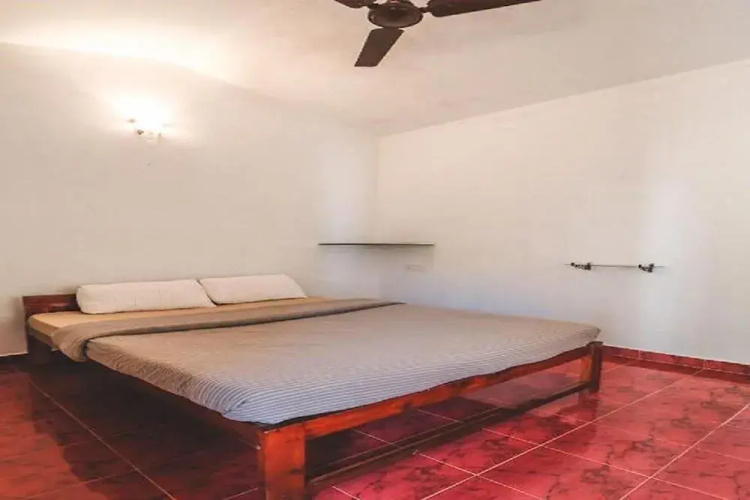 Piggy Hostel Vagator