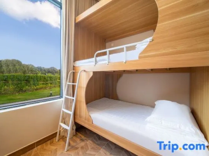 Bed in Dorm (female dorm)