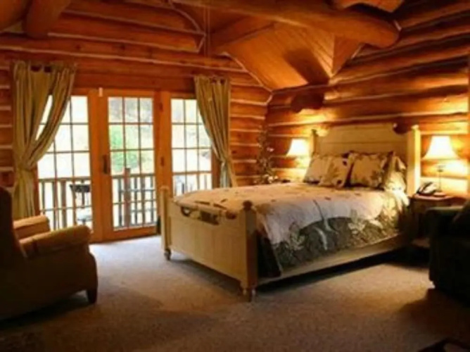 Wildberry Lodge