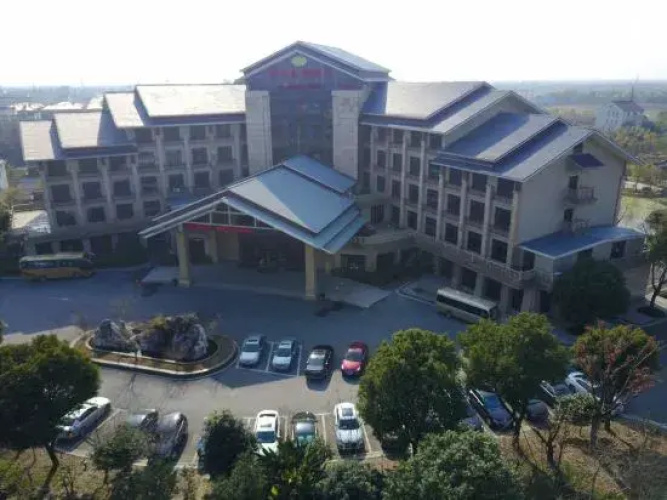 Guanfeng Holiday Hotel