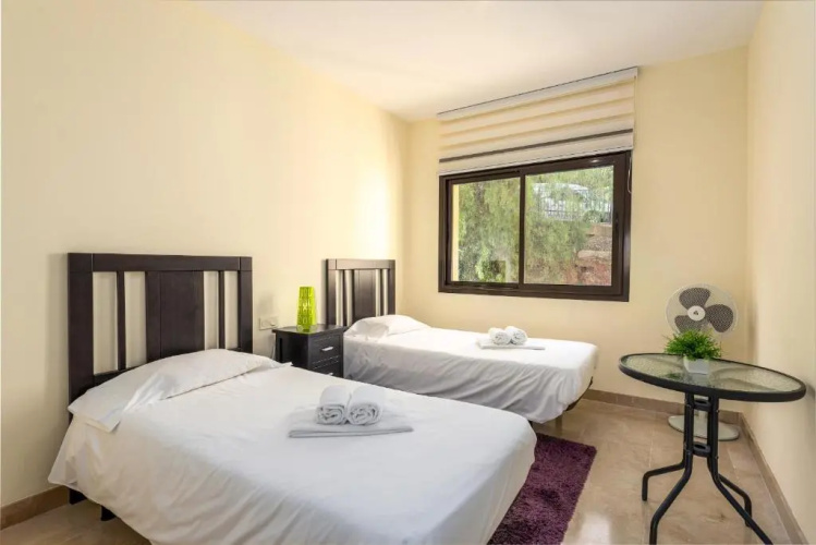 2199-Apt with terrace and pools