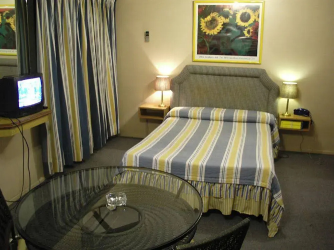 Embassy All Suites Hotel