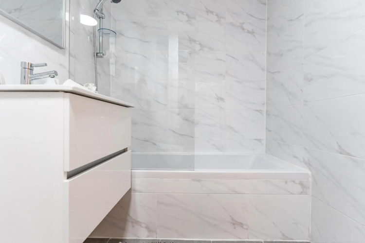 Central and Luxury New 2BR&2Bth - Private Parking
