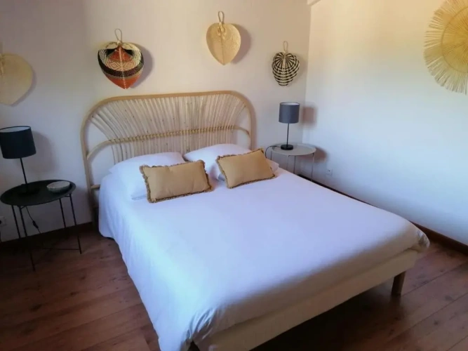 4 Bedrooms Cottage