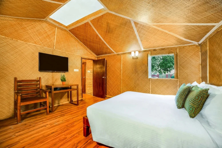 Lemon Tree Wildlife Resort  Bandhavgarh
