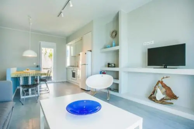 Monolia Maisonettes