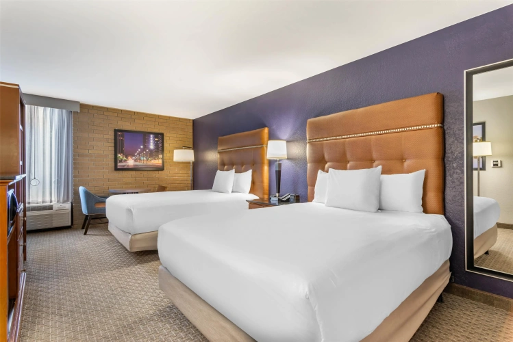 Deluxe Quadruple room