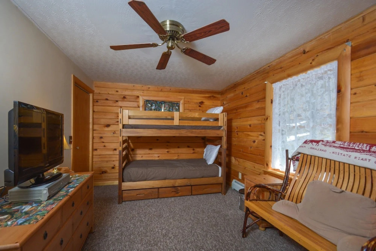 Snowbound 4 Bedroom House