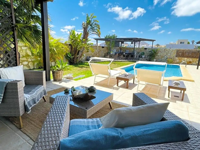 Kalufa Surf House