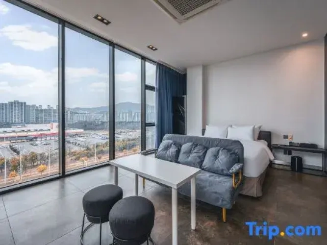 Twin Suite