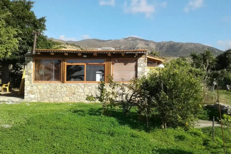 2 Bedrooms Cottage