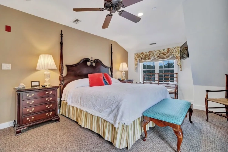 2 Bedrooms Suite with balcony